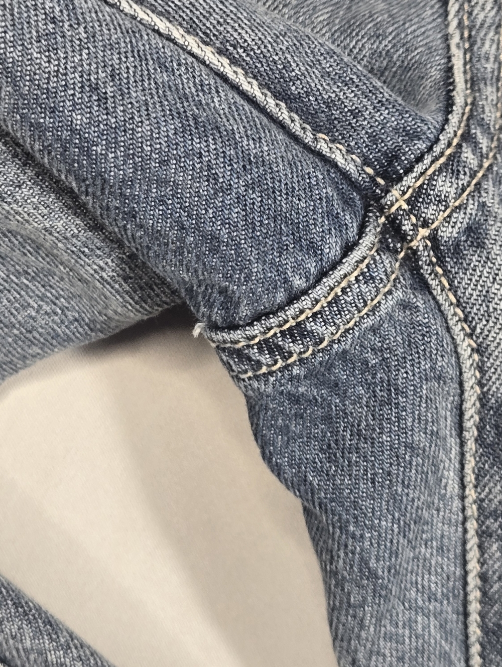 Cabi Wide Leg Jean Size 4 Ashbury Mid-rise Stretch Denim - Picture 9 of 13